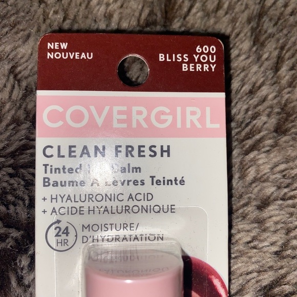CoverGirl Clean Fresh Lip Balm in Bliss You Berry 600 Full Size New&Sealed - Picture 5 of 5